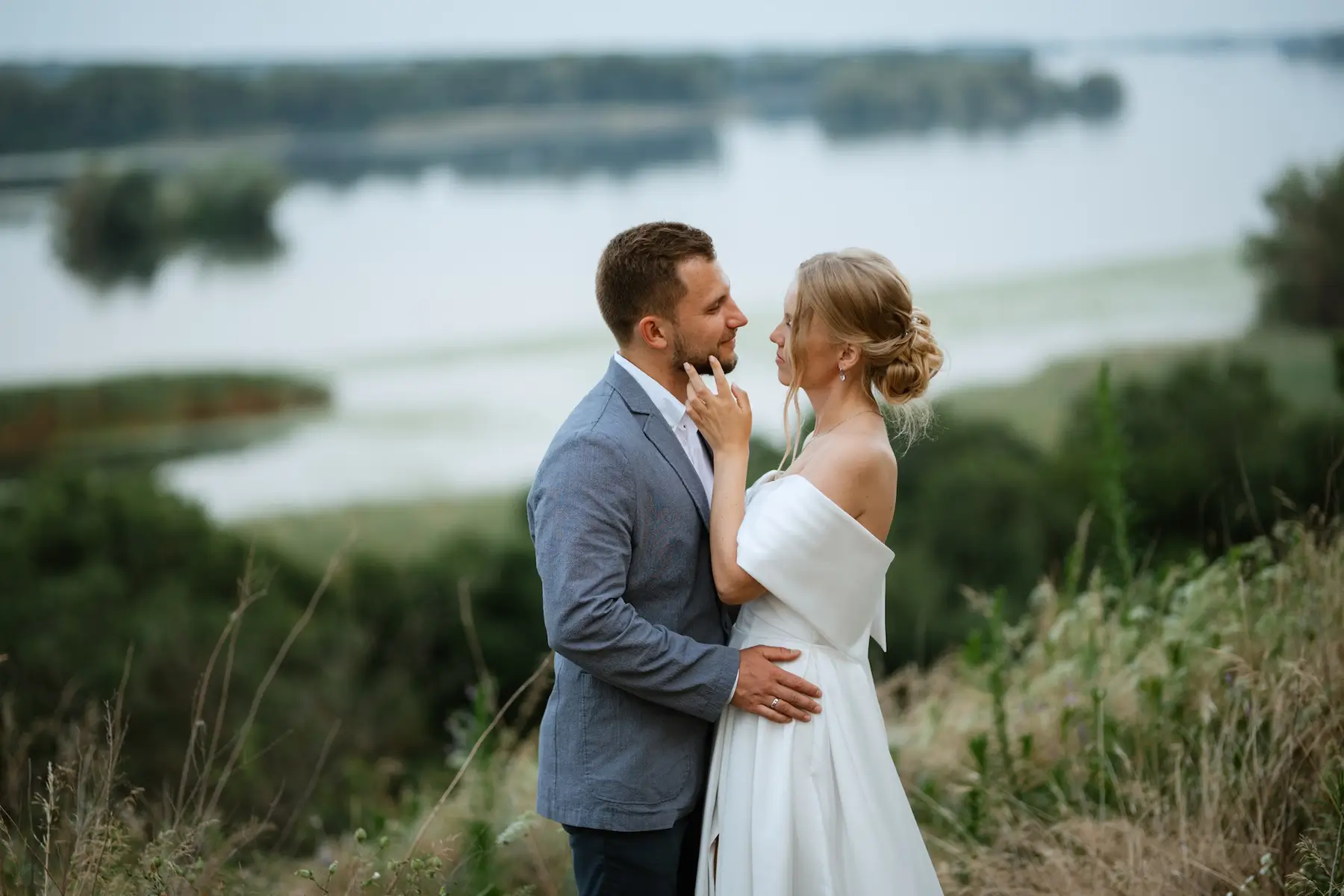 Bride And Groom On In The Woods Everlast